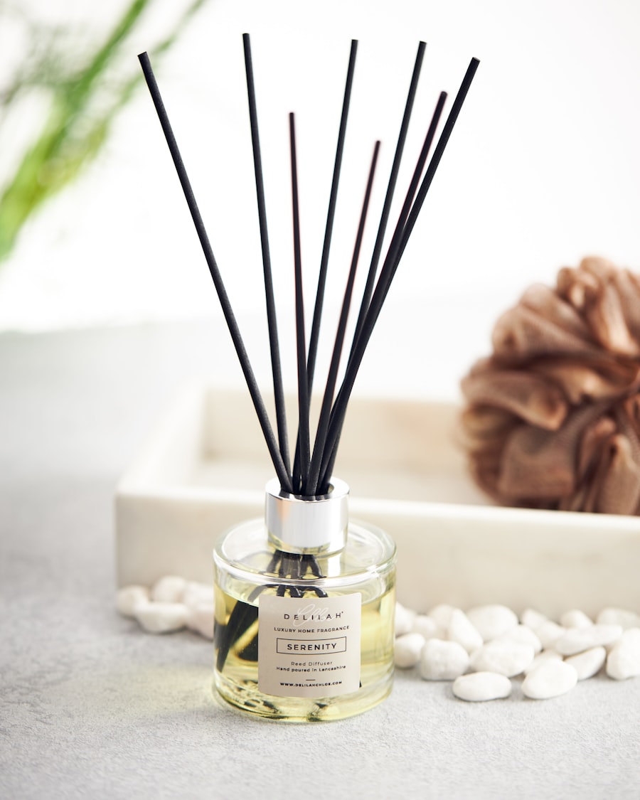 Reed Diffuser · Sandalwood